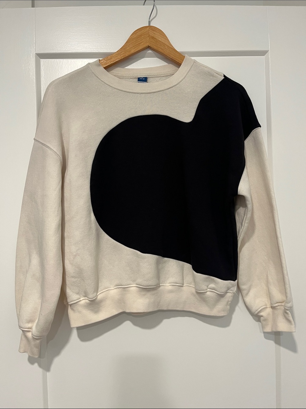 Old Navy Cream Sweatshirt with Black Heart Graphic